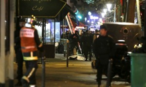В Париже совершены шесть терактов одновременно -2